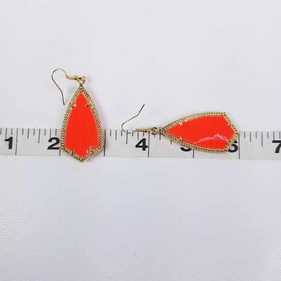 Chandelier Earrings Drop Down and Fun - Picture 2 of 7